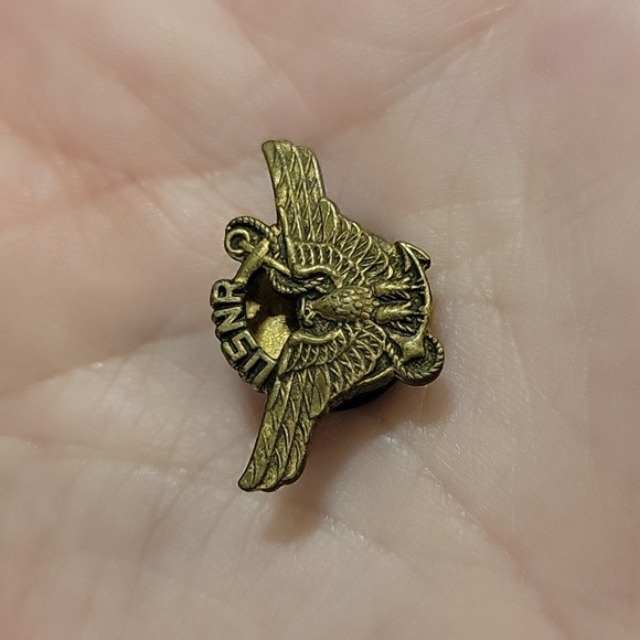 USNR HAT LAPEL PIN - Picture 3 of 6